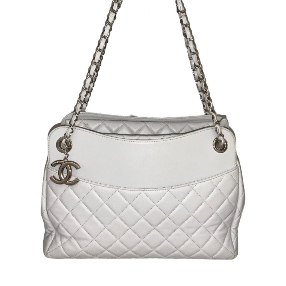 Chanel Matelasse Chain Tote Bag White